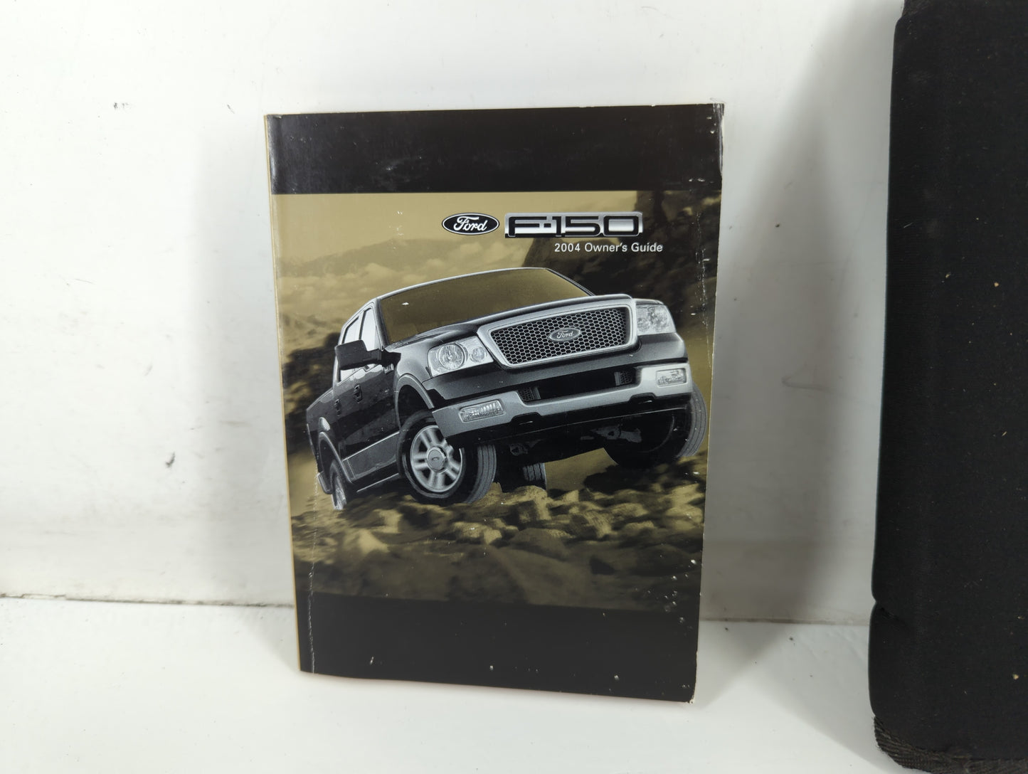 2004 Ford F-150 Owners Manual Book Guide P/N:4L3J-19A321-ED OEM Used Auto Parts - Oemusedautoparts1.com