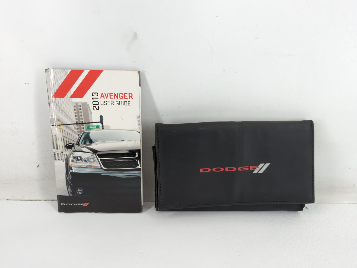 2013 Dodge Avenger Owners Manual Book Guide P/N:13041-926-AA OEM Used Auto Parts - Oemusedautoparts1.com
