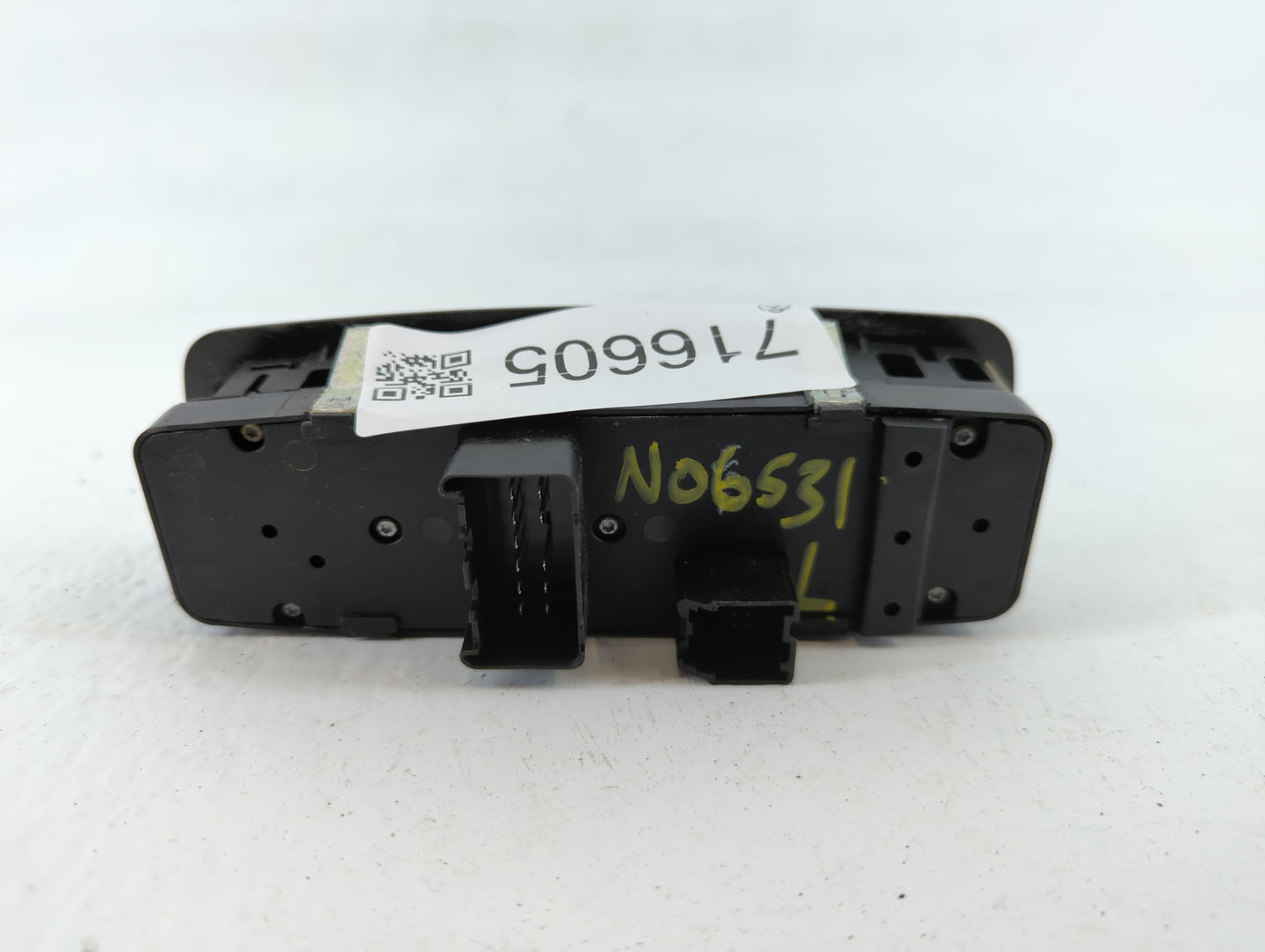 2012 Dodge Journey Master Power Window Switch Replacement Driver Side Left P/N:10 0252 68 68084 001AB Fits OEM Used Auto Parts - Oemusedautoparts1.com