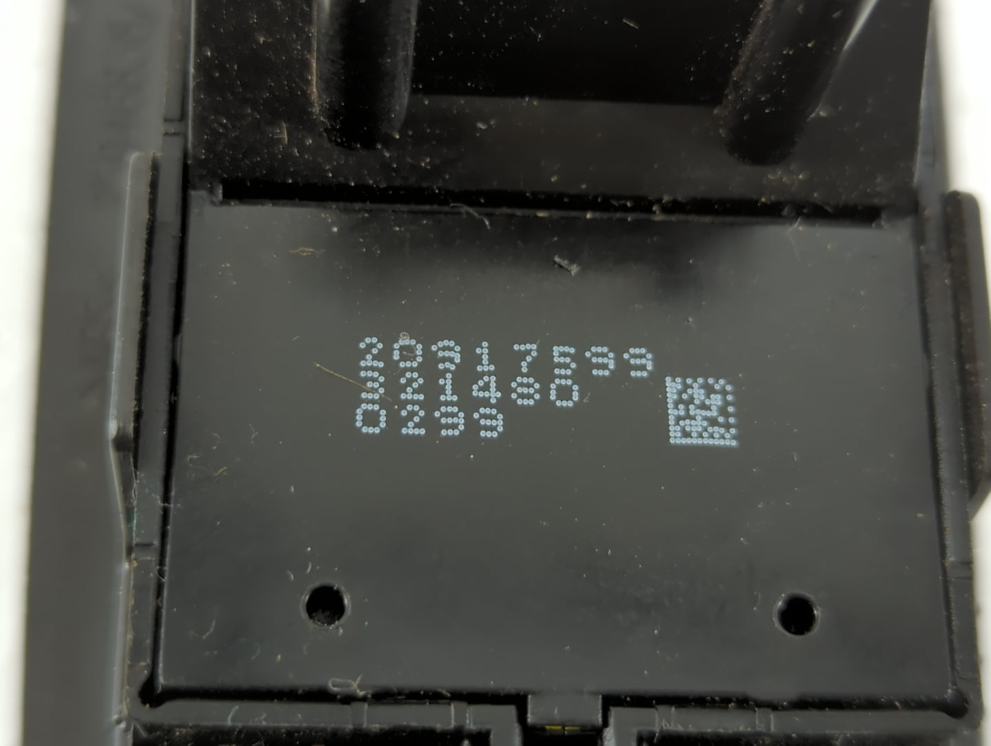 2010-2017 Chevrolet Equinox Master Power Window Switch Replacement Driver Side Left P/N:321480 20917599 Fits OEM Used Auto Parts - Oemusedautoparts1.com