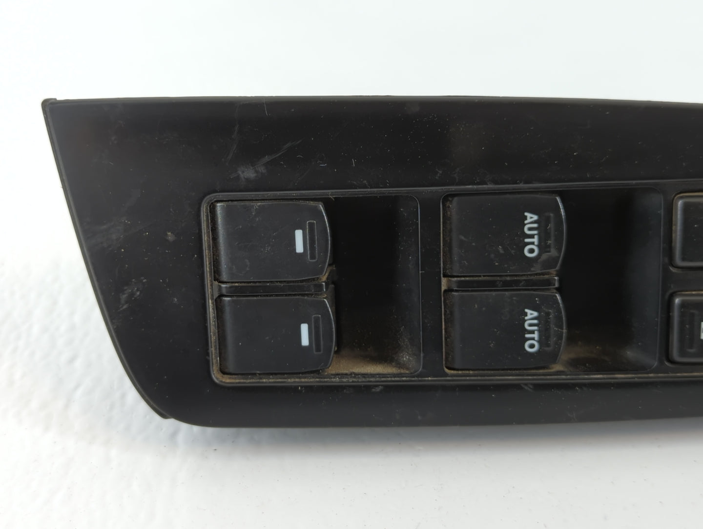 2010-2013 Suzuki Kizashi Master Power Window Switch Replacement Driver Side Left P/N:2362V 57L0 Fits Fits 2010 2011 2012 2013 OEM Used Auto Parts - Oemusedautoparts1.com