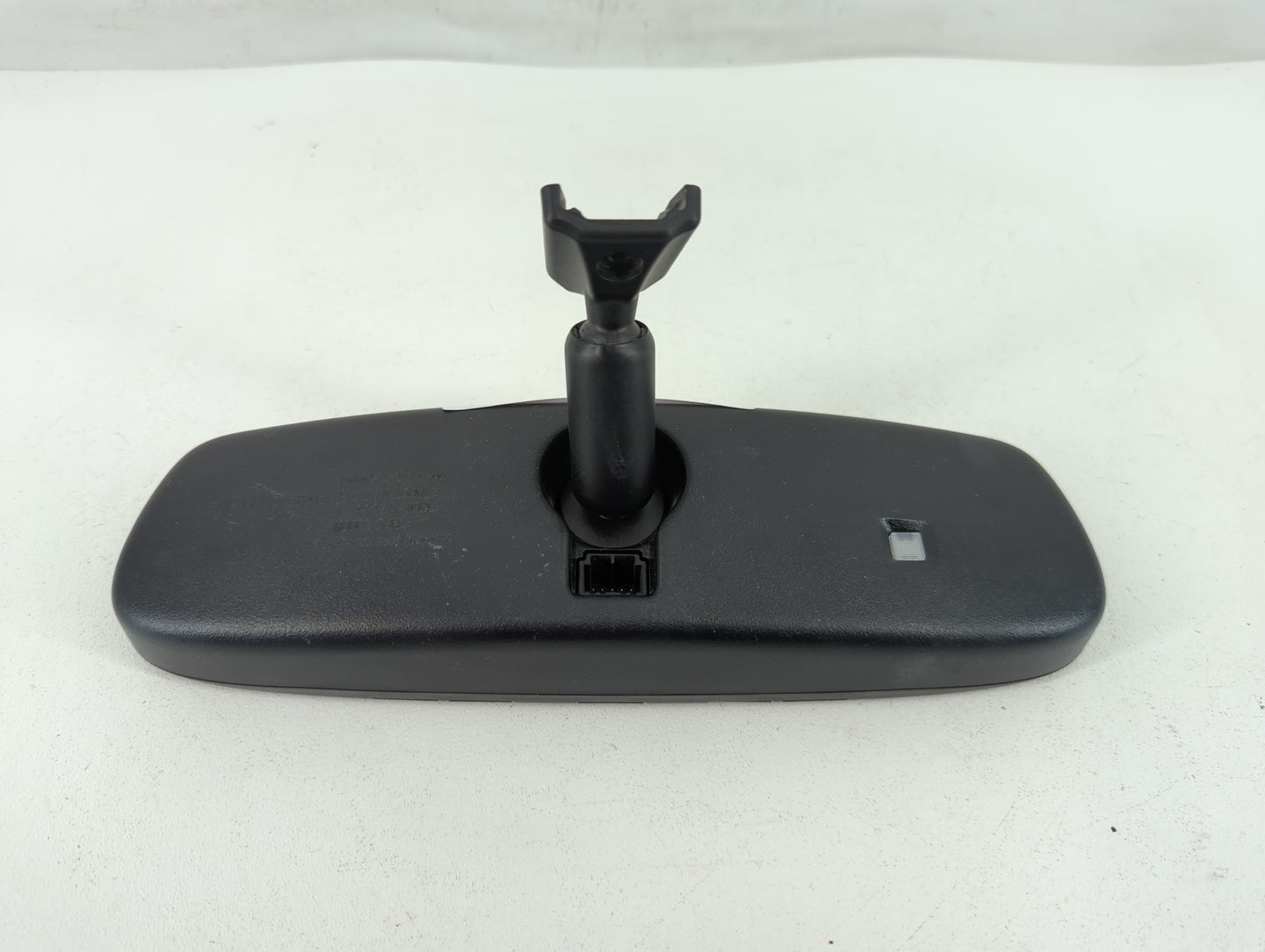 2008-2012 Infiniti Ex35 Interior Rear View Mirror Replacement OEM P/N:E11015894 Fits Fits 2007 2008 2009 2010 2011 2012 2013 2014 OEM Used Auto Parts - Oemusedautoparts1.com