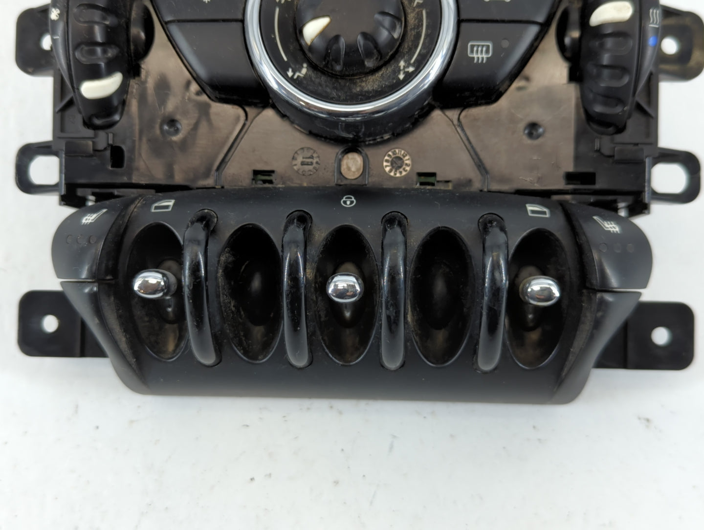 2011-2014 Mini Cooper Climate Control Module Temperature AC/Heater Replacement P/N:3456550 Fits Fits 2011 2012 2013 2014 OEM Used Auto Parts - Oemusedautoparts1.com
