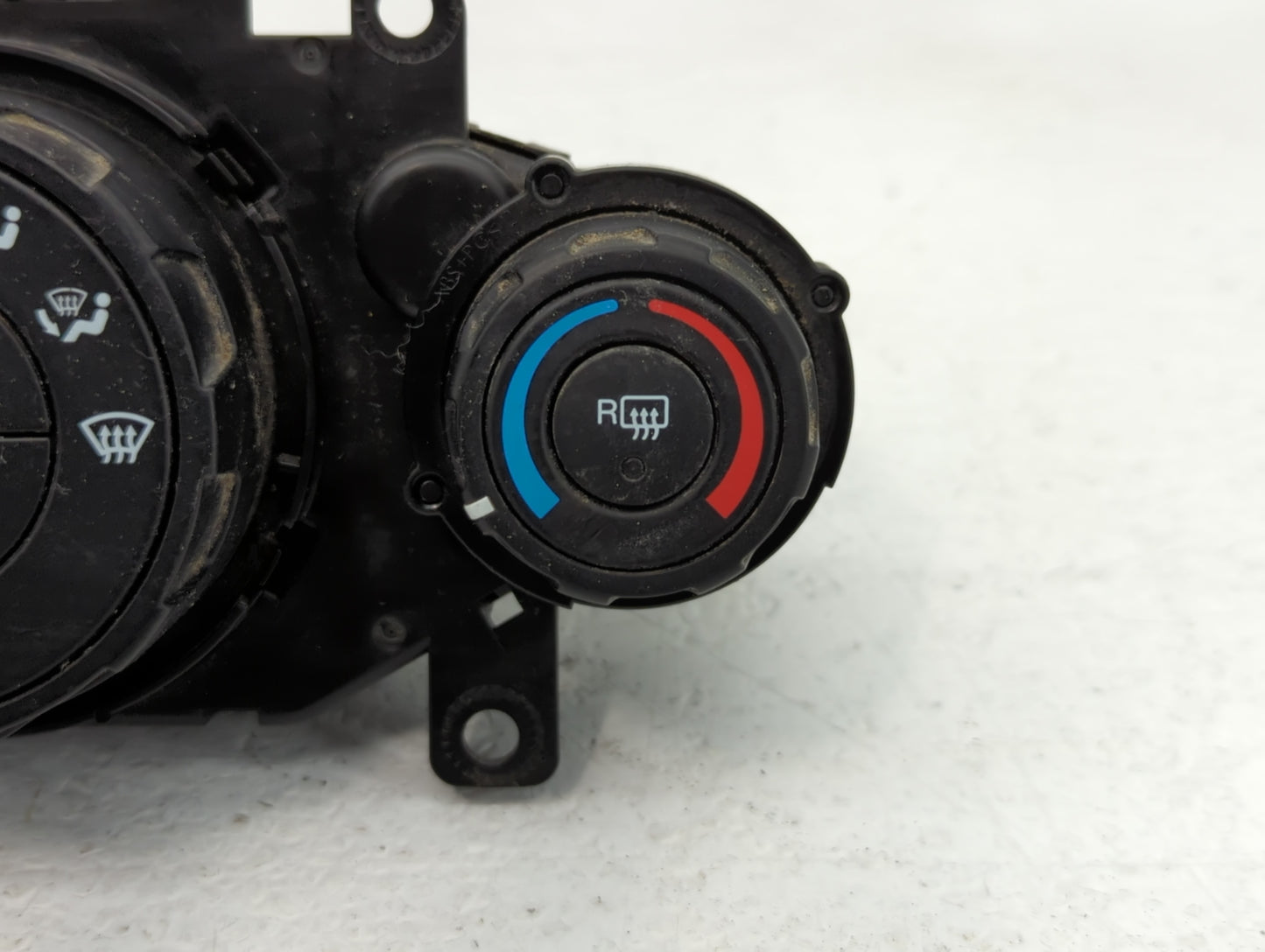 2011-2013 Ford Fiesta Climate Control Module Temperature AC/Heater Replacement P/N:AE83 19980 AE Fits Fits 2011 2012 2013 OEM Used Auto Parts - Oemusedautoparts1.com