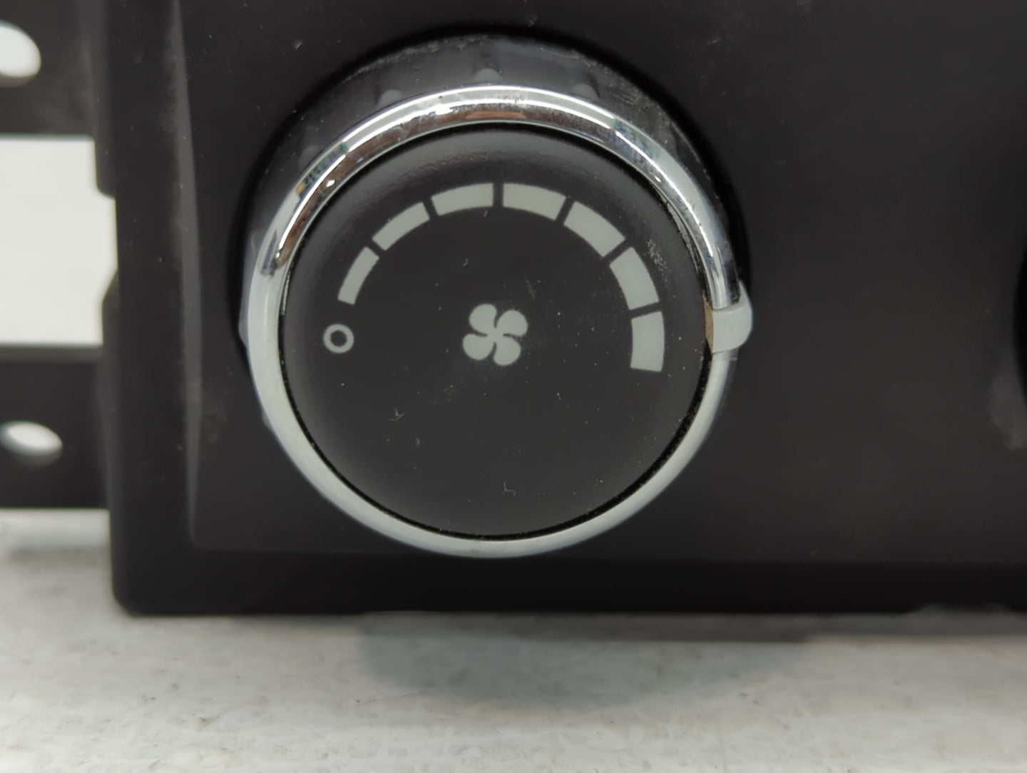 2018 Dodge Caravan Climate Control Module Temperature AC/Heater Replacement Fits Fits 2011 2012 2013 2014 2015 2016 2017 2019 2020 OEM Used Auto Parts - Oemusedautoparts1.com