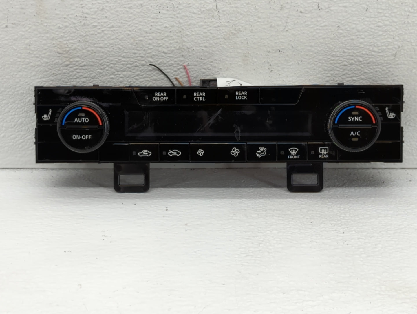 2022 Nissan Pathfinder Climate Control Module Temperature AC/Heater Replacement P/N:275006TA1A Fits OEM Used Auto Parts - Oemusedautoparts1.com