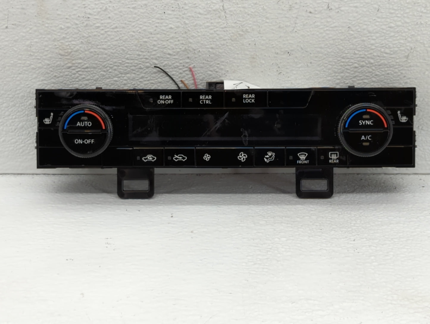 2022 Nissan Pathfinder Climate Control Module Temperature AC/Heater Replacement P/N:275006TA1A Fits OEM Used Auto Parts - Oemusedautoparts1.com