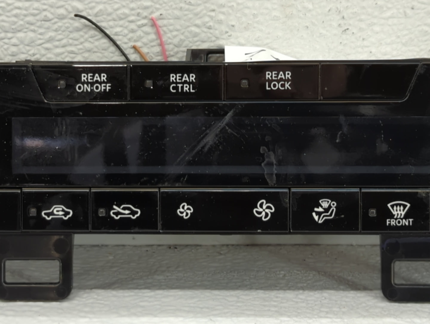 2022 Nissan Pathfinder Climate Control Module Temperature AC/Heater Replacement P/N:275006TA1A Fits OEM Used Auto Parts - Oemusedautoparts1.com