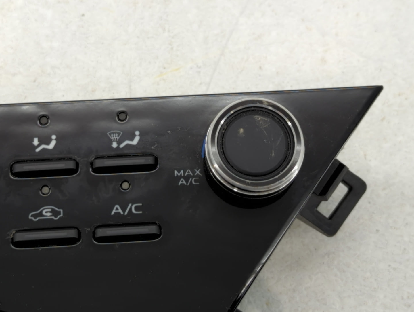 2018-2022 Toyota Camry Climate Control Module Temperature AC/Heater Replacement P/N:55900-06470 Fits Fits 2018 2019 2020 2021 2022 OEM Used Auto Parts - Oemusedautoparts1.com