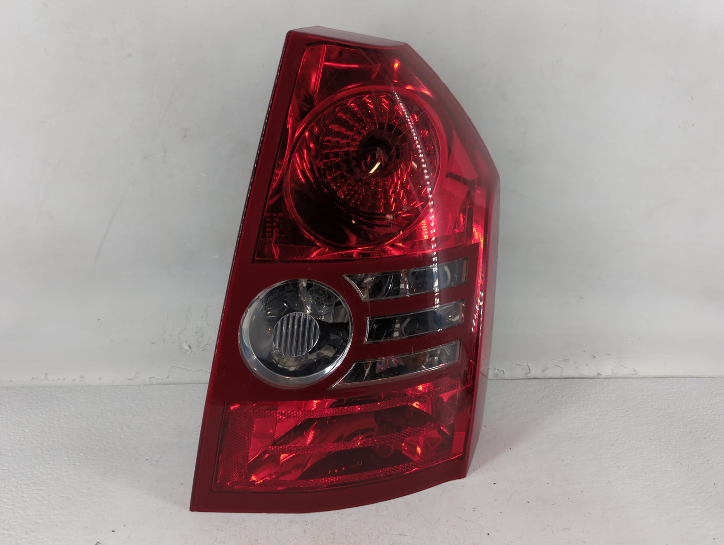 2008-2010 Chrysler 300 Tail Light Assembly Passenger Right OEM P/N:51128C Fits Fits 2008 2009 2010 OEM Used Auto Parts - Oemusedautoparts1.com