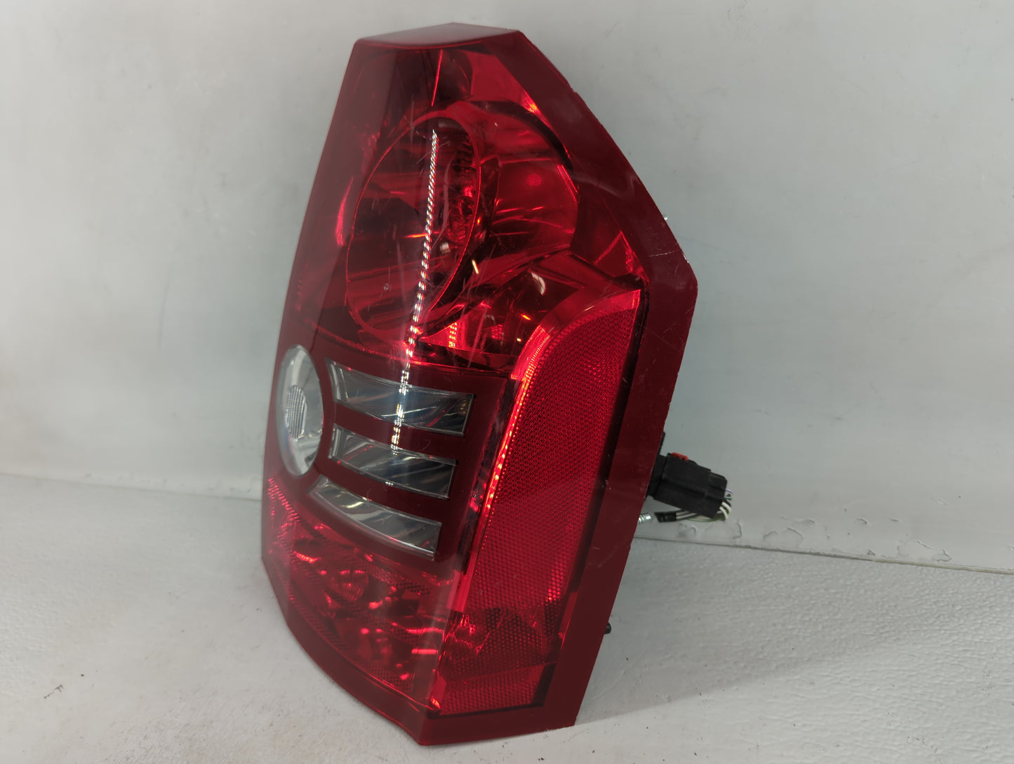 2008-2010 Chrysler 300 Tail Light Assembly Passenger Right OEM P/N:51128C Fits Fits 2008 2009 2010 OEM Used Auto Parts - Oemusedautoparts1.com