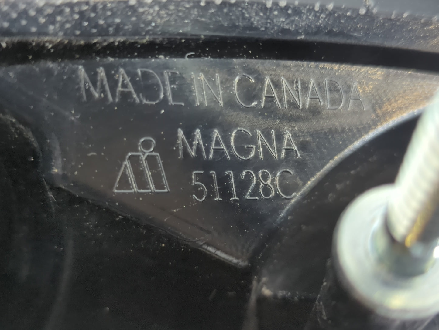 2008-2010 Chrysler 300 Tail Light Assembly Passenger Right OEM P/N:51128C Fits Fits 2008 2009 2010 OEM Used Auto Parts - Oemusedautoparts1.com