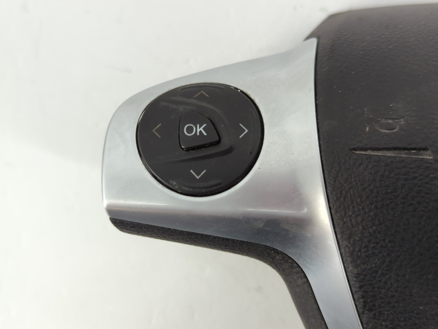 2013-2014 Ford Escape Air Bag Driver Left Steering Wheel Mounted P/N:CJ54 A0422B85 BC3ZHE Fits Fits 2013 2014 OEM Used Auto Parts - Oemusedautoparts1.com