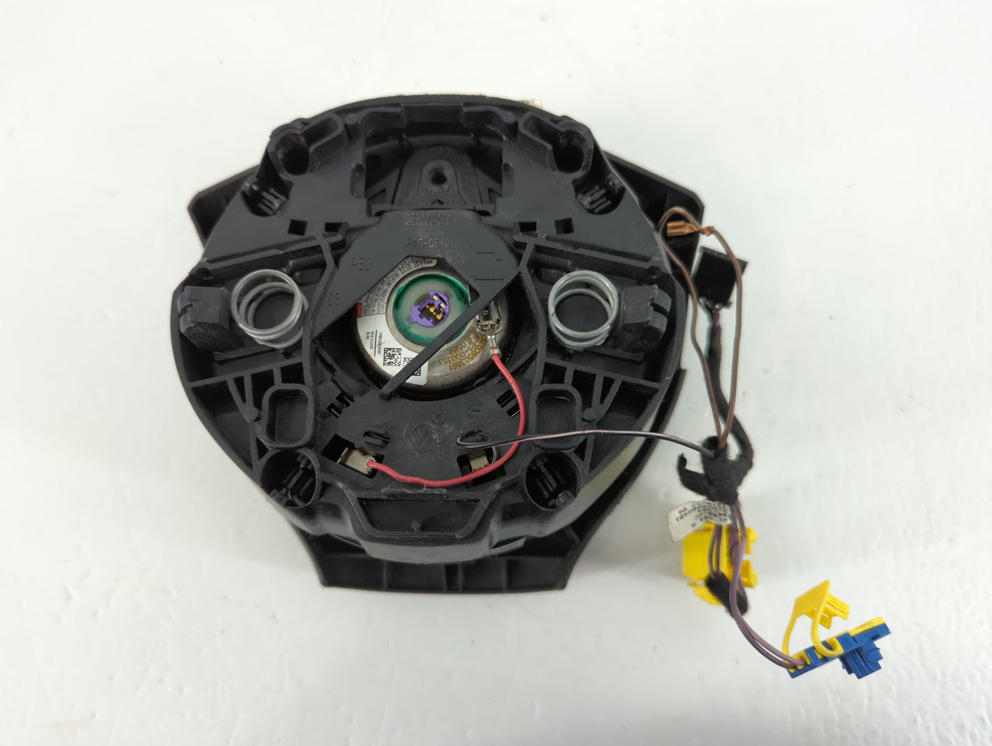 2009-2011 Volkswagen Cc Air Bag Driver Left Steering Wheel Mounted P/N:3C8 880 201 Fits Fits 2009 2010 2011 OEM Used Auto Parts - Oemusedautoparts1.com
