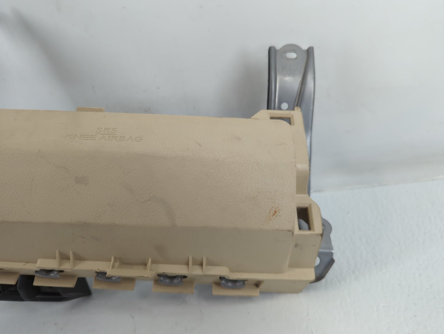 2013-2018 Lexus Es300h Air Bag Driver Left Knee OEM P/N:1D0L84714M1G Fits Fits 2013 2014 2015 2016 2017 2018 OEM Used Auto Parts - Oemusedautoparts1.com