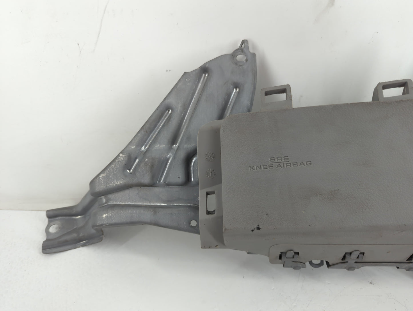 2007-2011 Toyota Camry Air Bag Driver Left Knee OEM Fits Fits 2007 2008 2009 2010 2011 OEM Used Auto Parts - Oemusedautoparts1.com