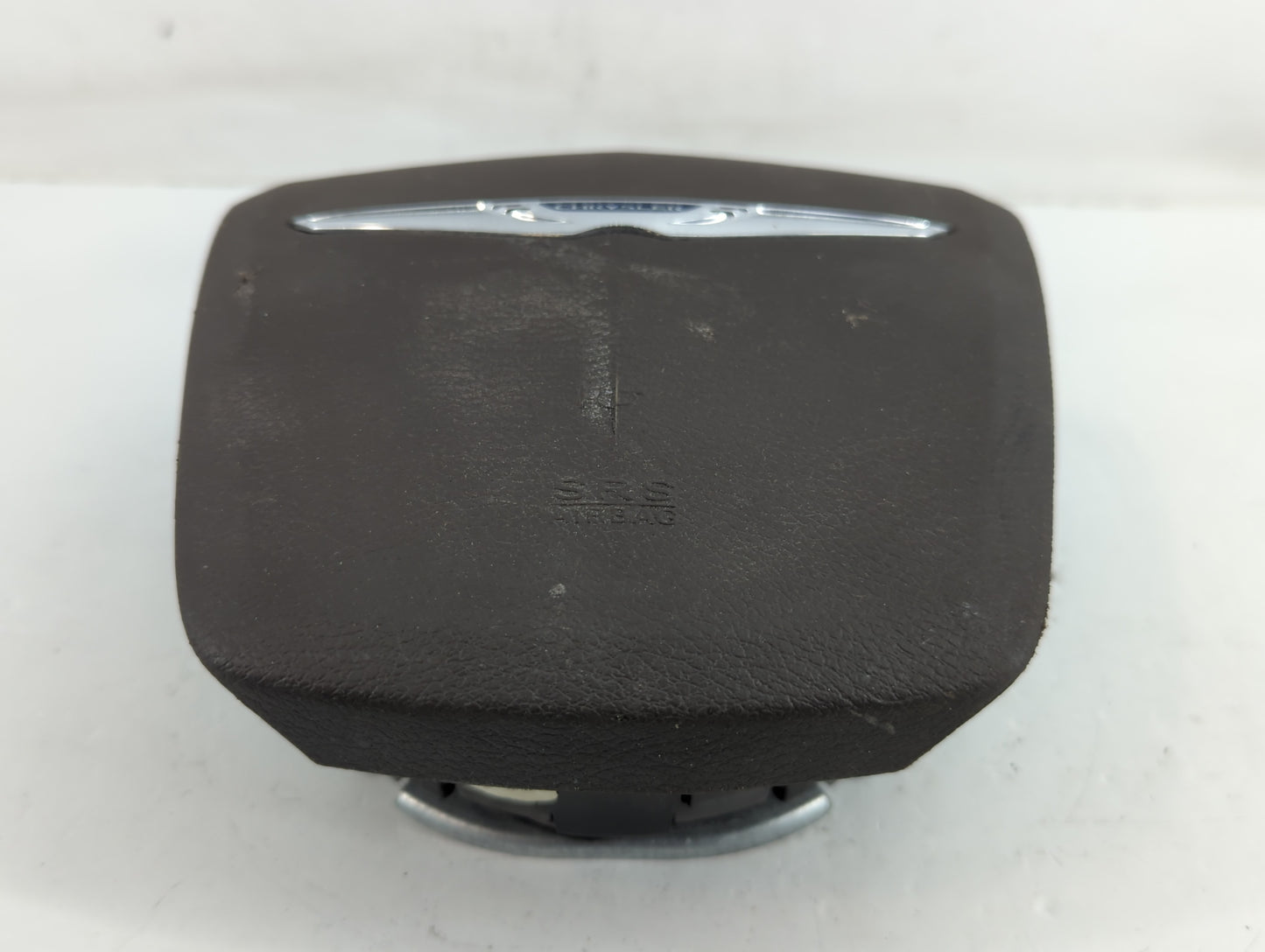 2011-2012 Chrysler Town & Country Air Bag Driver Left Steering Wheel Mounted P/N:4NM 1Z2 3X ARG Fits Fits 2011 2012 OEM Used Auto Parts - Oemusedautoparts1.com