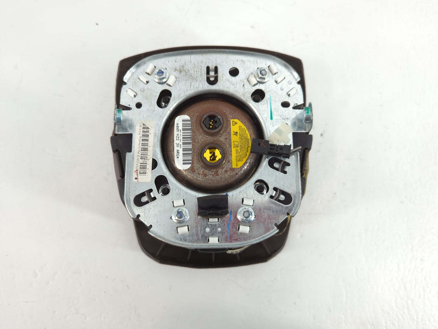 2011-2012 Chrysler Town & Country Air Bag Driver Left Steering Wheel Mounted P/N:4NM 1Z2 3X ARG Fits Fits 2011 2012 OEM Used Auto Parts - Oemusedautoparts1.com