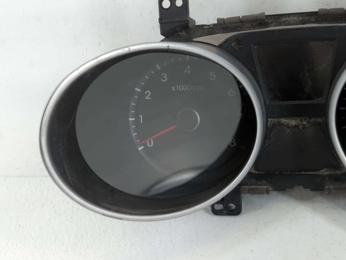 2011-2013 Hyundai Tucson Instrument Cluster Speedometer Gauges P/N:94001-2S575 Fits Fits 2011 2012 2013 OEM Used Auto Parts - Oemusedautoparts1.com
