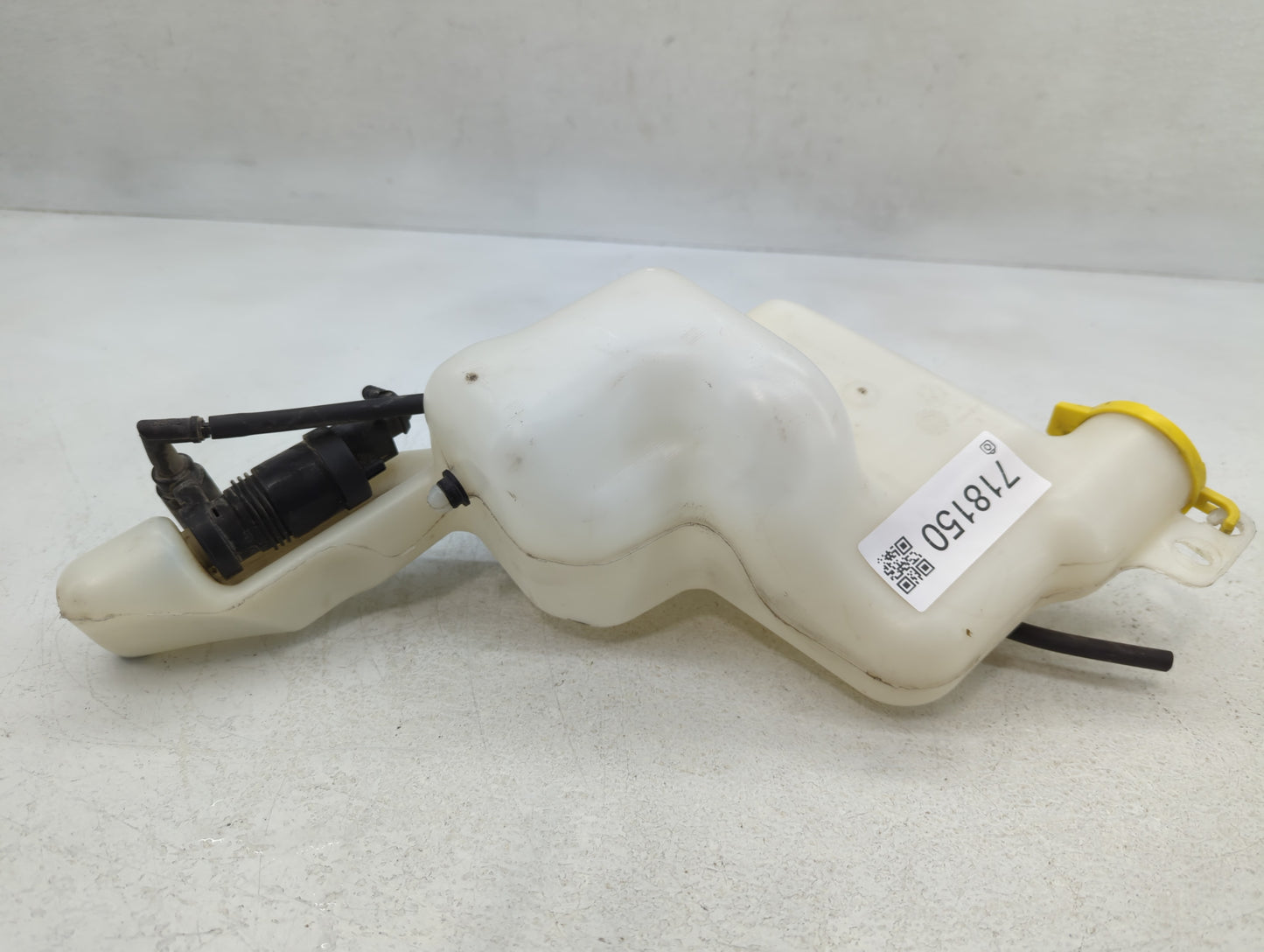 2007-2017 Jeep Patriot Windshield Washer Fluid Reservoir Bottle Oem - Oemusedautoparts1.com