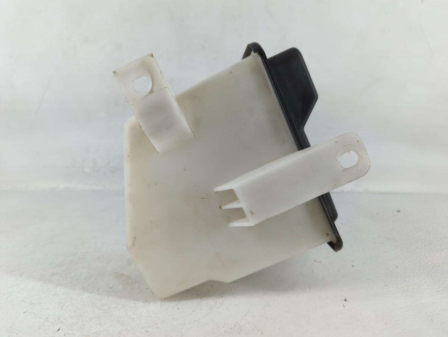 2007-2008 Ford F-150 Windshield Washer Fluid Reservoir Bottle Oem - Oemusedautoparts1.com