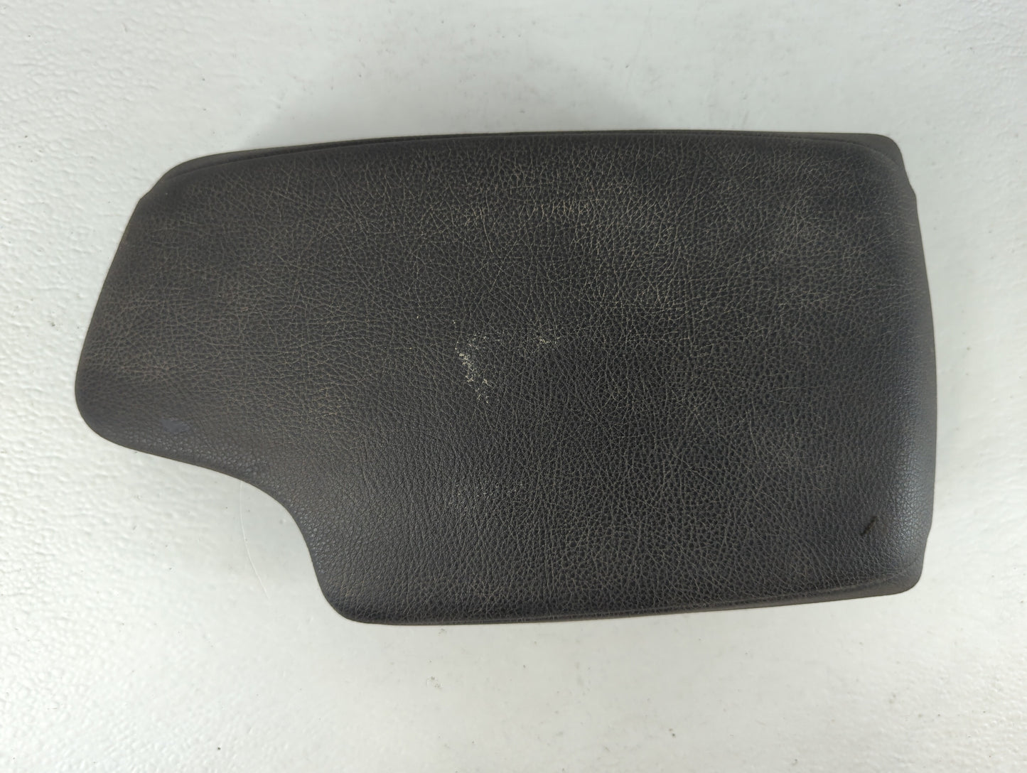 2018 Bmw 320i Center Console Armrest Cover Lid Fits OEM Used Auto Parts - Oemusedautoparts1.com