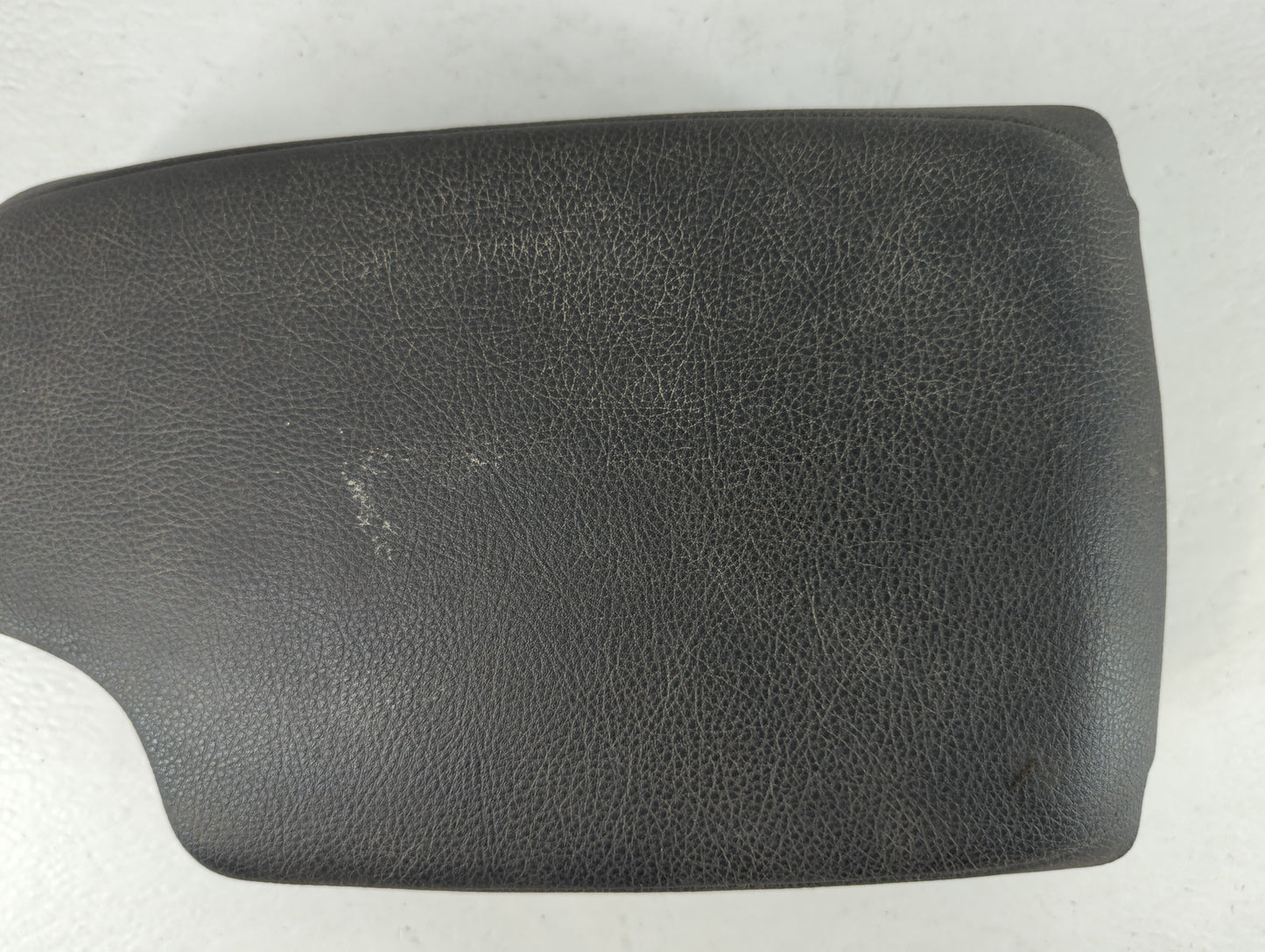 2018 Bmw 320i Center Console Armrest Cover Lid Fits OEM Used Auto Parts - Oemusedautoparts1.com