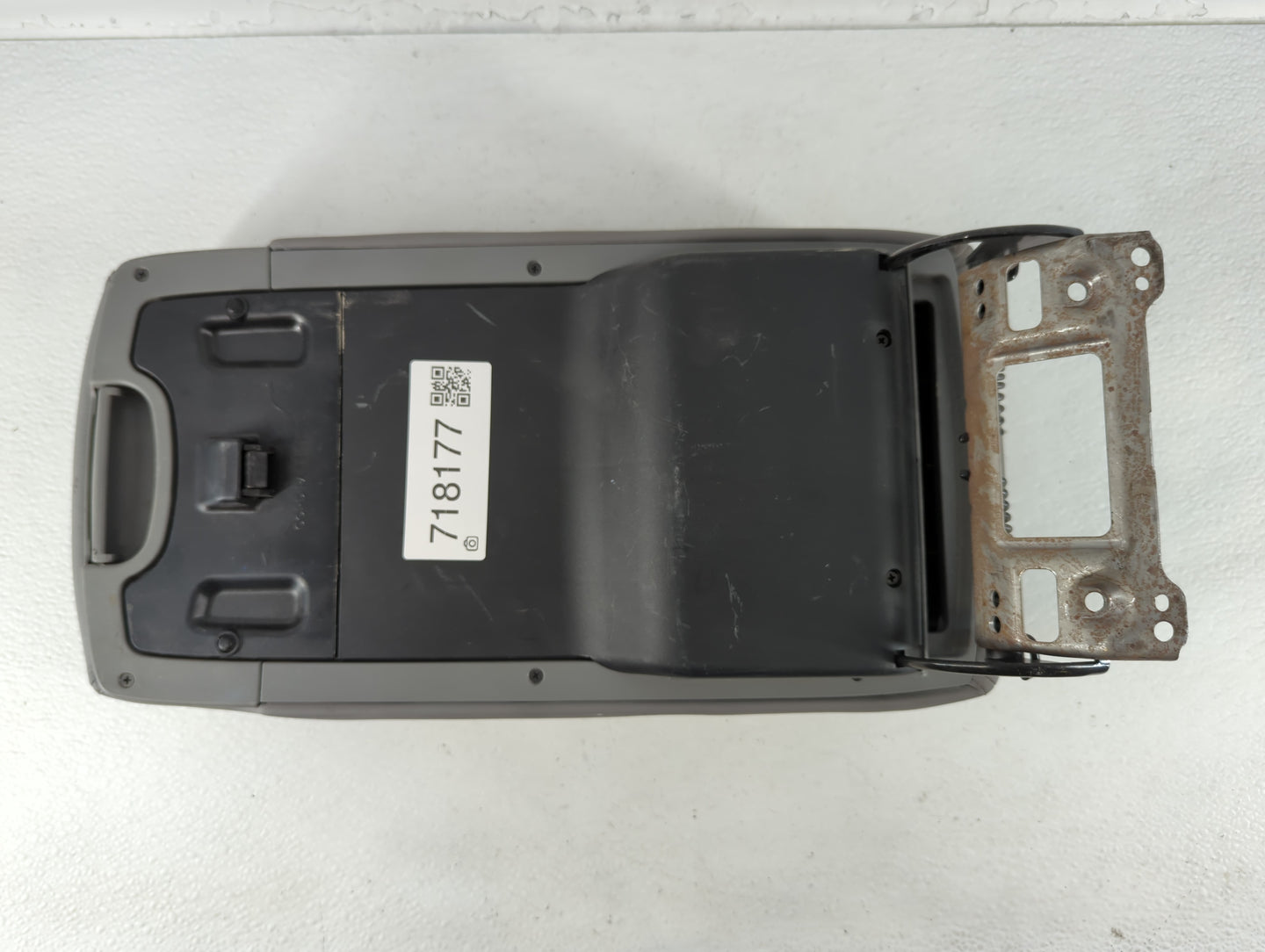 2010 Toyota Avalon Center Console Armrest Cover Lid Fits OEM Used Auto Parts - Oemusedautoparts1.com