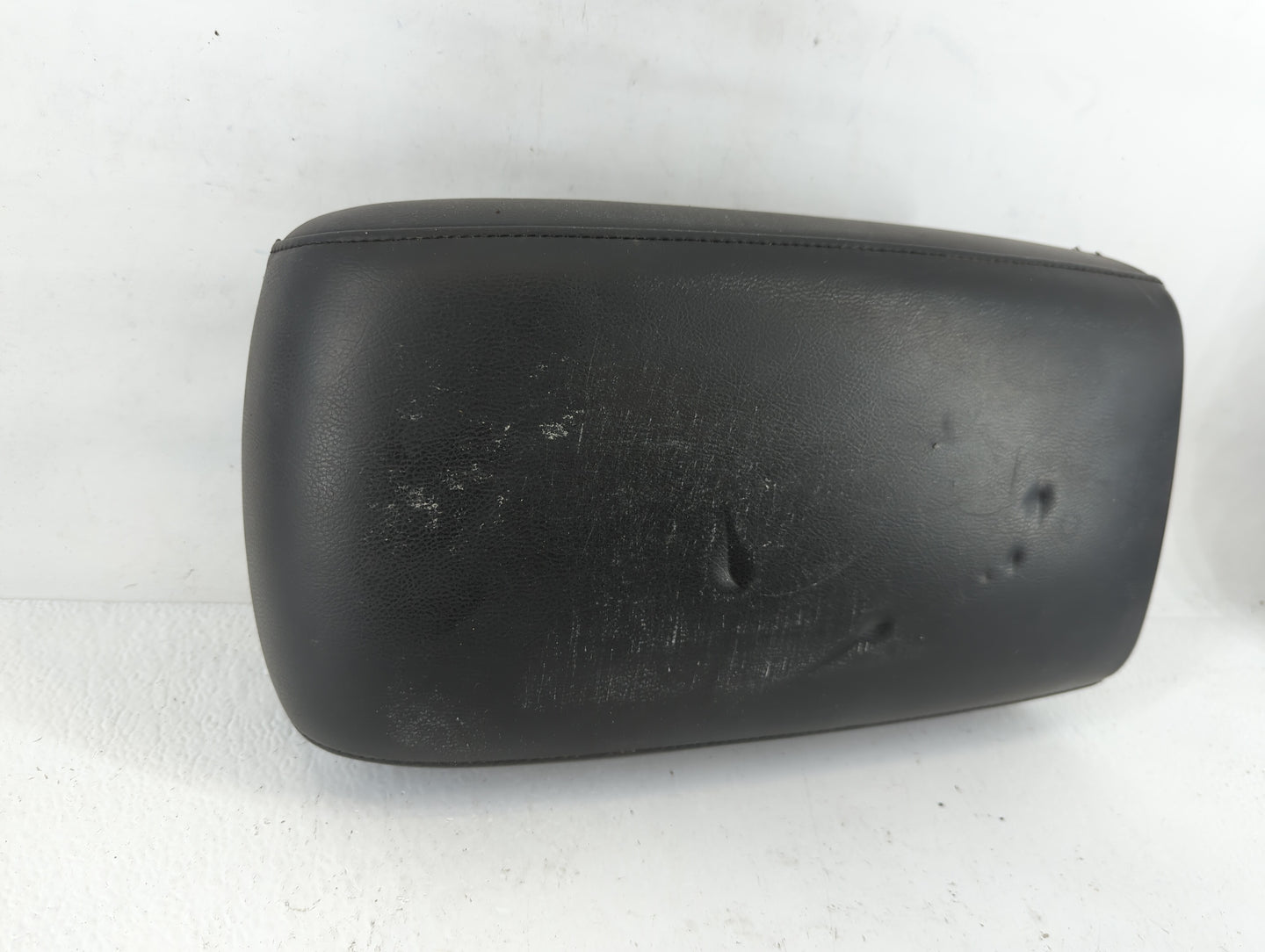 2011 Nissan Murano Center Console Armrest Cover Lid Fits OEM Used Auto Parts - Oemusedautoparts1.com
