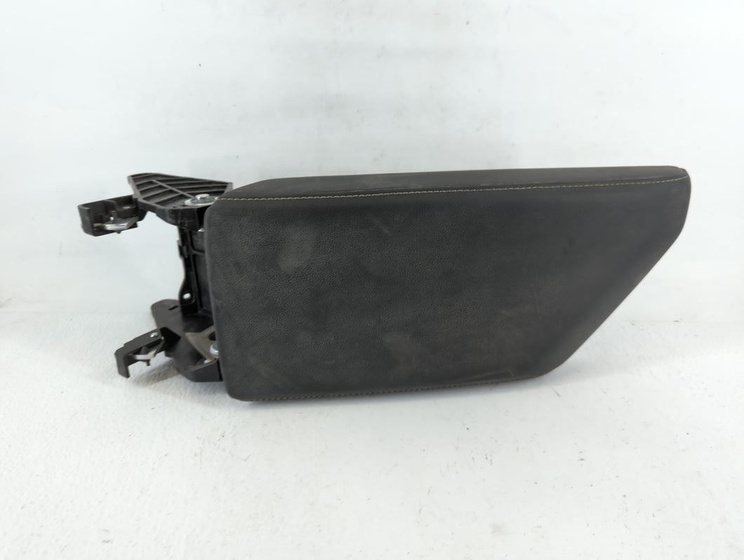 2019 Volkswagen Jetta Center Console Armrest Cover Lid Fits OEM Used Auto Parts