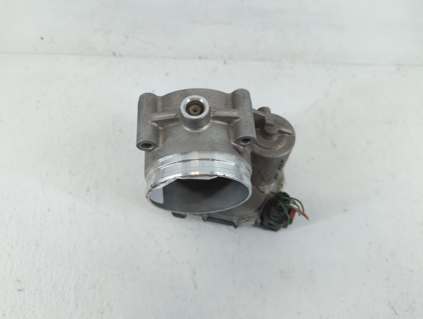 2011-2019 Audi Q7 Throttle Body P/N:A2C82493600 06E 133 062 H Fits OEM Used Auto Parts - Oemusedautoparts1.com
