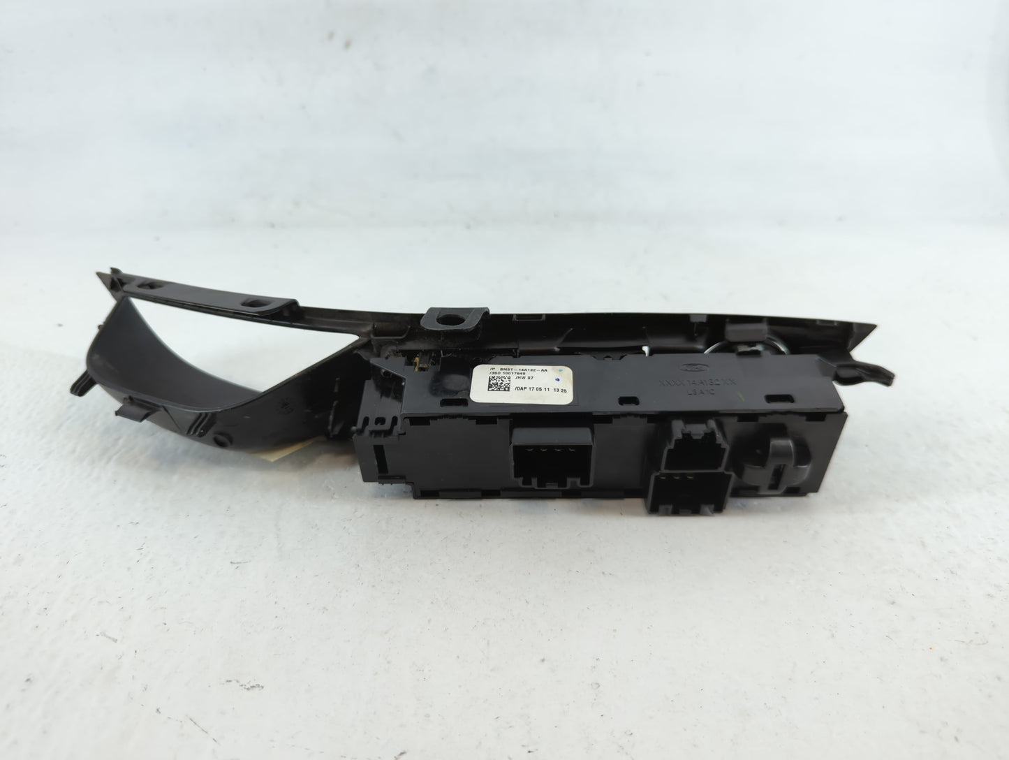 2012-2018 Ford Focus Master Power Window Switch Replacement Driver Side Left P/N:BM5T-14A132-AA Fits OEM Used Auto Parts - Oemusedautoparts1.com
