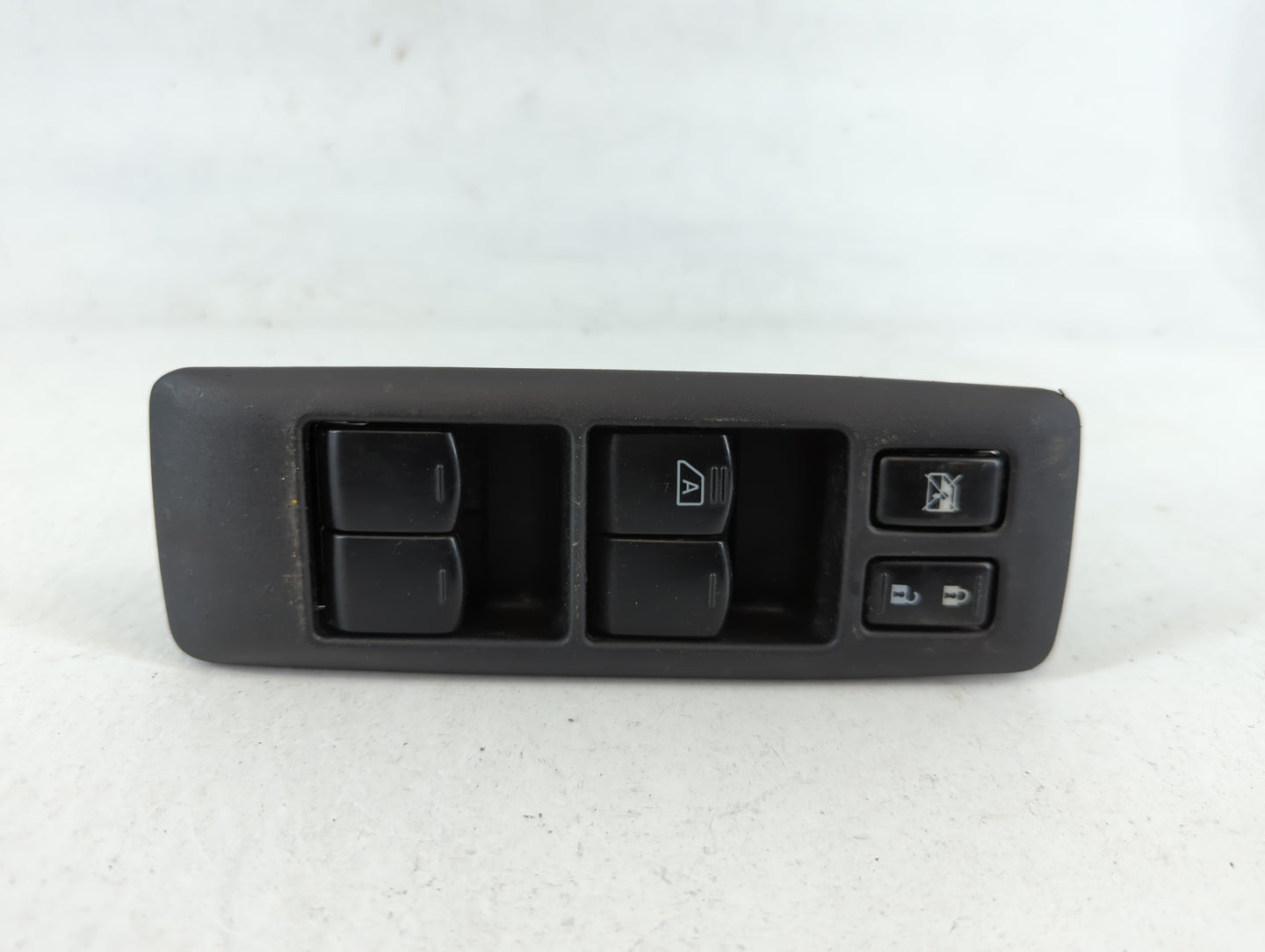 2011-2015 Nissan Rogue Master Power Window Switch Replacement Driver Side Left Fits Fits 2011 2012 2013 2014 2015 OEM Used Auto Parts - Oemusedautoparts1.com