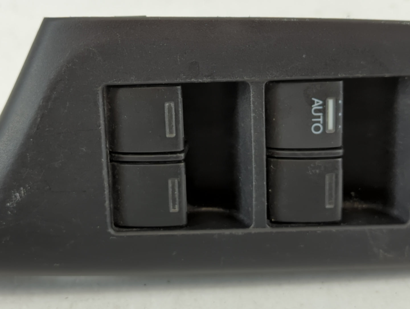 2015-2017 Buick Verano Master Power Window Switch Replacement Driver Side Left P/N:T2A A110 NH167L 3053T Fits Fits 2015 2016 2017 OEM Used Auto Parts - Oemusedautoparts1.com