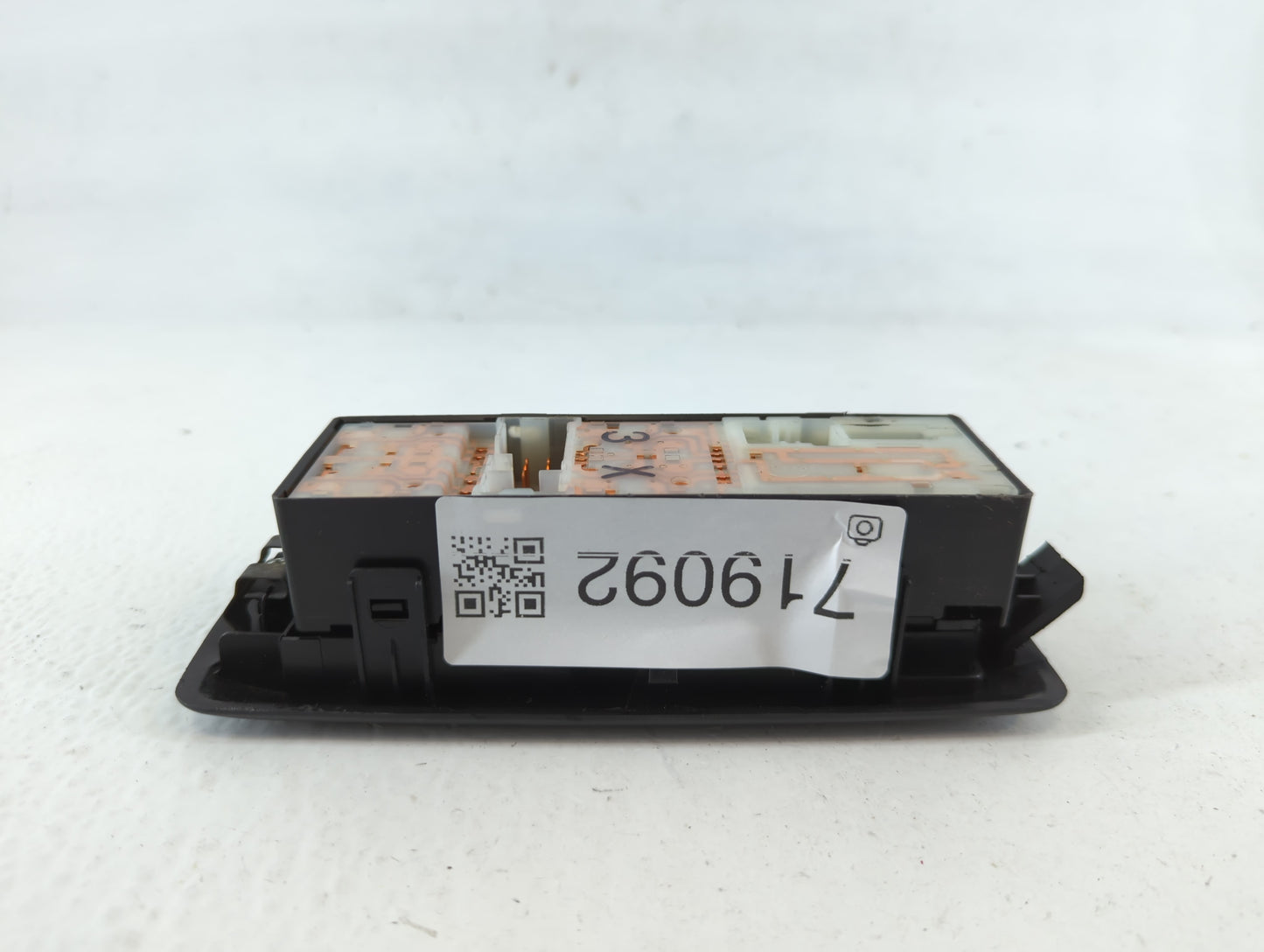 2011-2015 Nissan Rogue Master Power Window Switch Replacement Driver Side Left Fits Fits 2011 2012 2013 2014 2015 OEM Used Auto Parts - Oemusedautoparts1.com