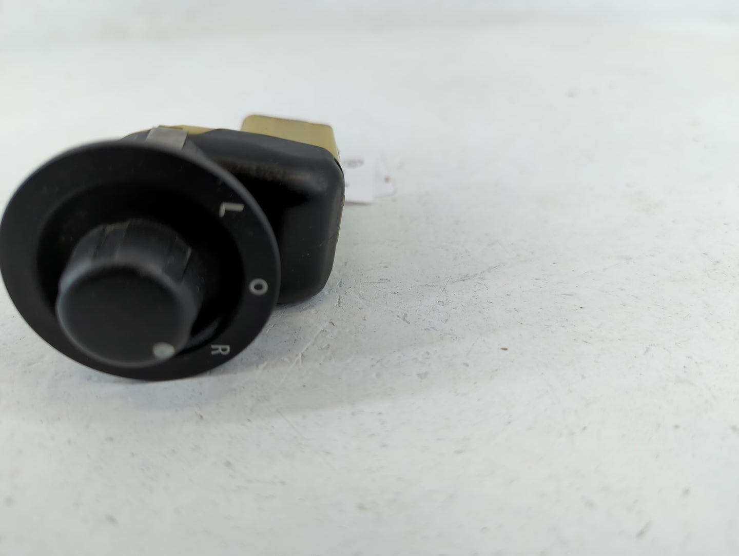 2005-2010 Chrysler 300 Master Power Window Switch Replacement Driver Side Left P/N:0966 43165A 3450 56040524AF Fits OEM Used Auto Parts - Oemusedautoparts1.com