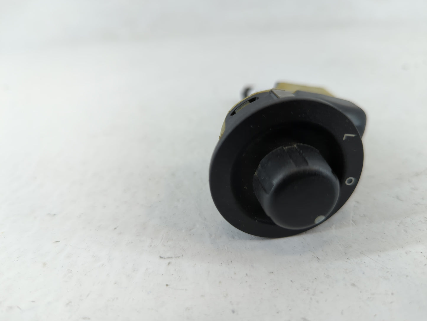 2005-2010 Chrysler 300 Master Power Window Switch Replacement Driver Side Left P/N:0966 43165A 3450 56040524AF Fits OEM Used Auto Parts - Oemusedautoparts1.com