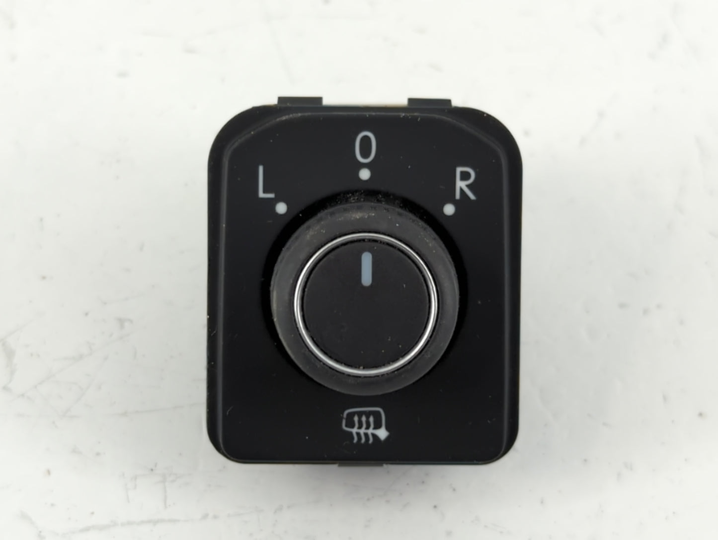 2024 Volkswagen Golf Master Power Window Switch Replacement Driver Side Left P/N:3G0959565A Fits Fits 2018 2019 2020 2021 2022 OEM Used Auto Parts - Oemusedautoparts1.com