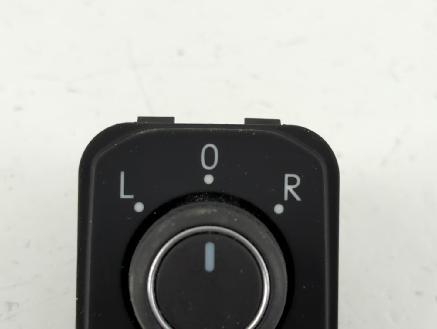 2024 Volkswagen Golf Master Power Window Switch Replacement Driver Side Left P/N:3G0959565A Fits Fits 2018 2019 2020 2021 2022 OEM Used Auto Parts - Oemusedautoparts1.com