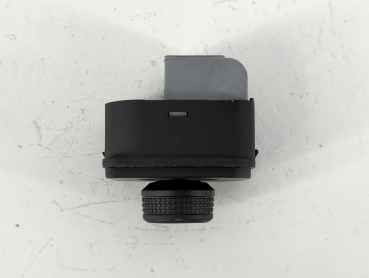 2024 Volkswagen Golf Master Power Window Switch Replacement Driver Side Left P/N:3G0959565A Fits Fits 2018 2019 2020 2021 2022 OEM Used Auto Parts - Oemusedautoparts1.com