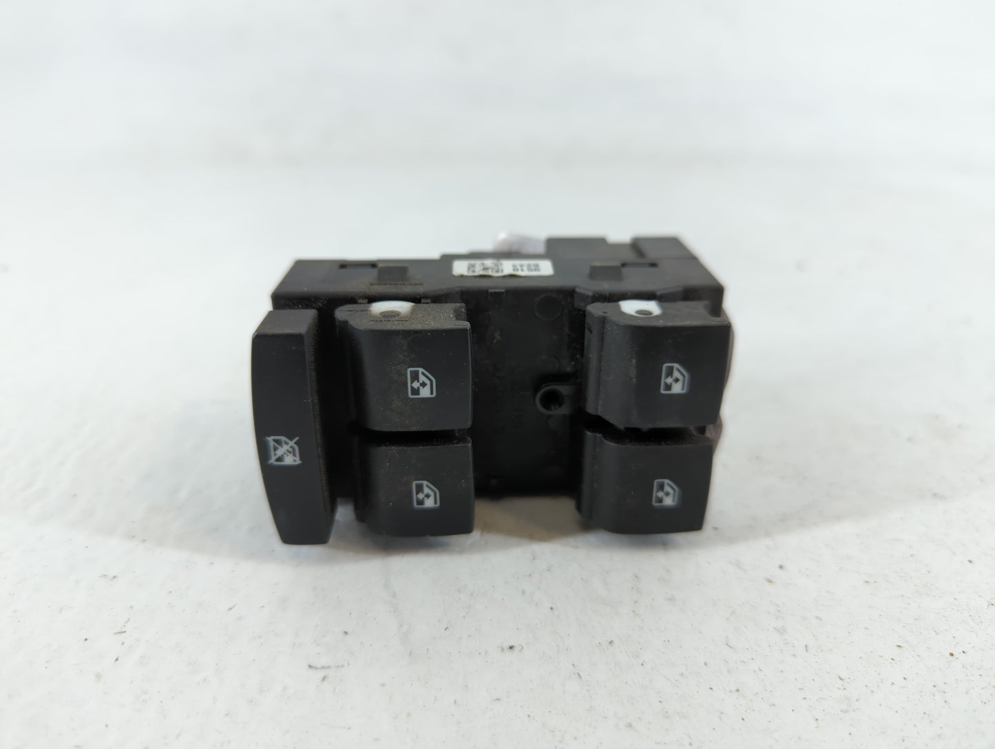 2012-2016 Chevrolet Sonic Master Power Window Switch Replacement Driver Side Left P/N:95188244 Fits Fits 2012 2013 2014 2015 2016 OEM Used Auto Parts - Oemusedautoparts1.com