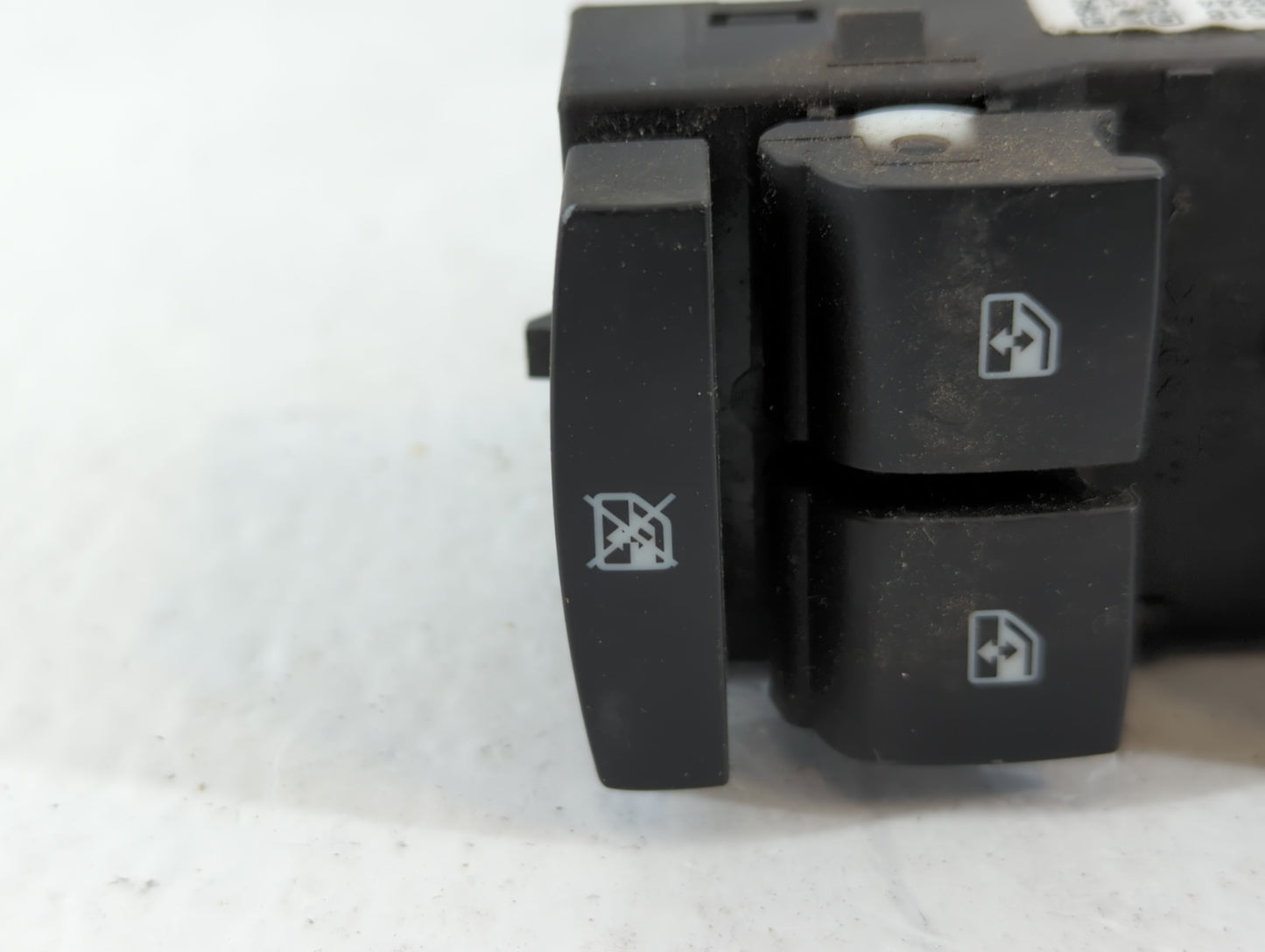 2012-2016 Chevrolet Sonic Master Power Window Switch Replacement Driver Side Left P/N:95188244 Fits Fits 2012 2013 2014 2015 2016 OEM Used Auto Parts - Oemusedautoparts1.com