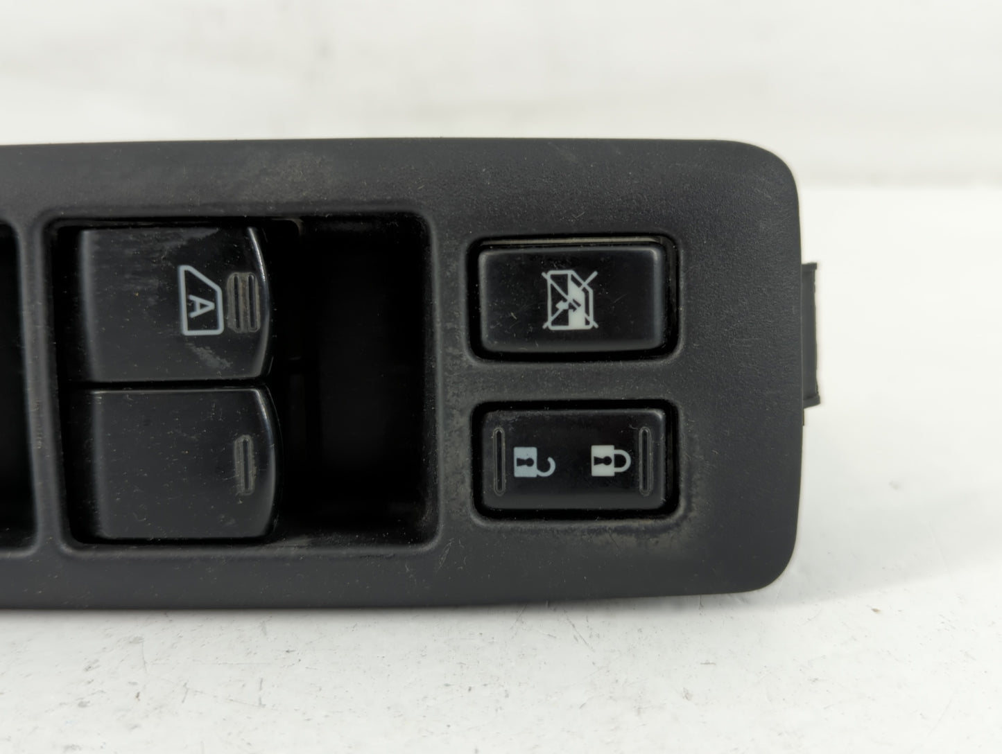 2008-2010 Nissan Rogue Master Power Window Switch Replacement Driver Side Left P/N:>PA6-GF30< Fits Fits 2008 2009 2010 OEM Used Auto Parts - Oemusedautoparts1.com