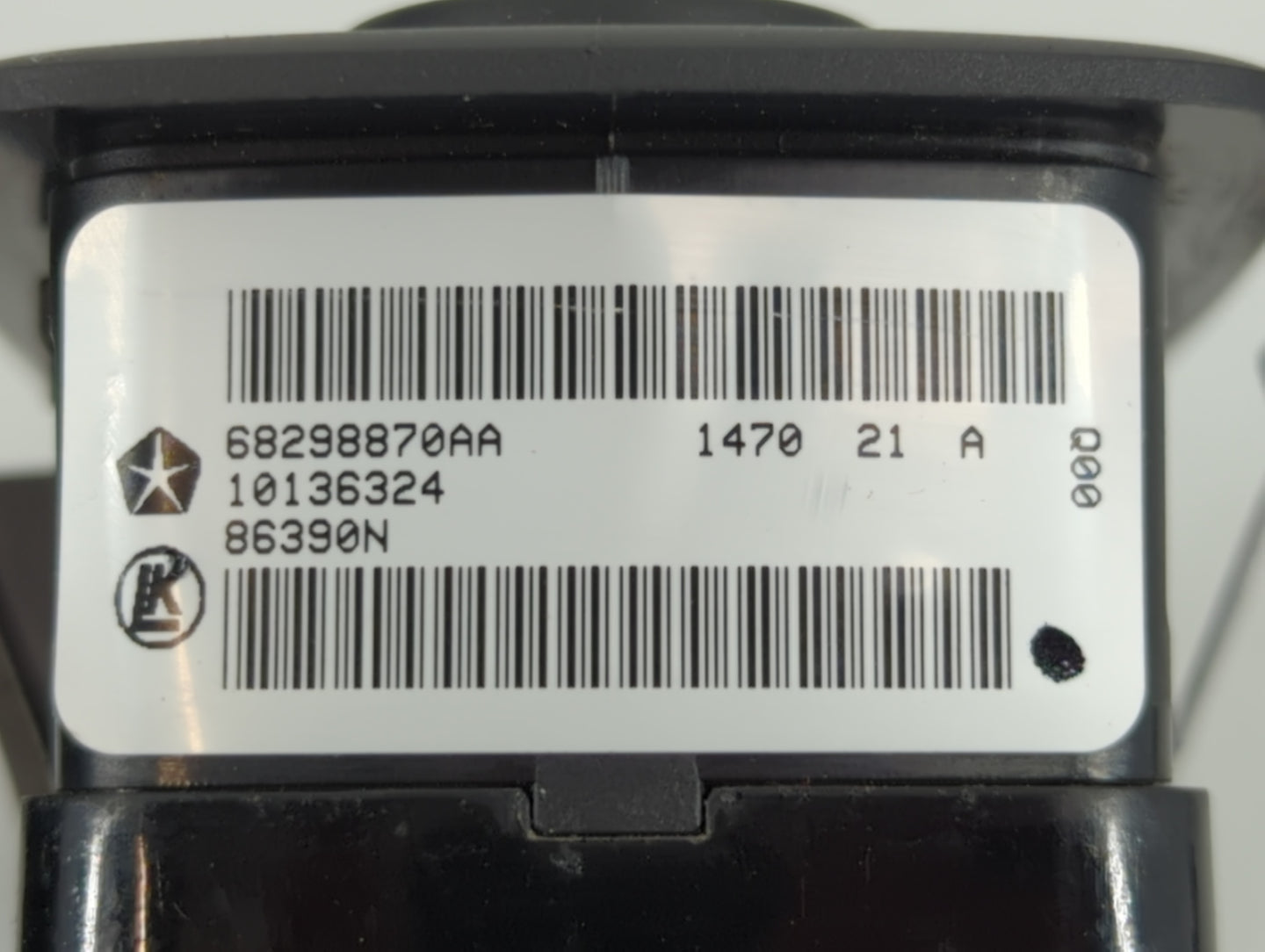 2020 Dodge Caravan Master Power Window Switch Replacement Driver Side Left P/N:68298870AA Fits Fits 2017 2018 2019 OEM Used Auto Parts - Oemusedautoparts1.com