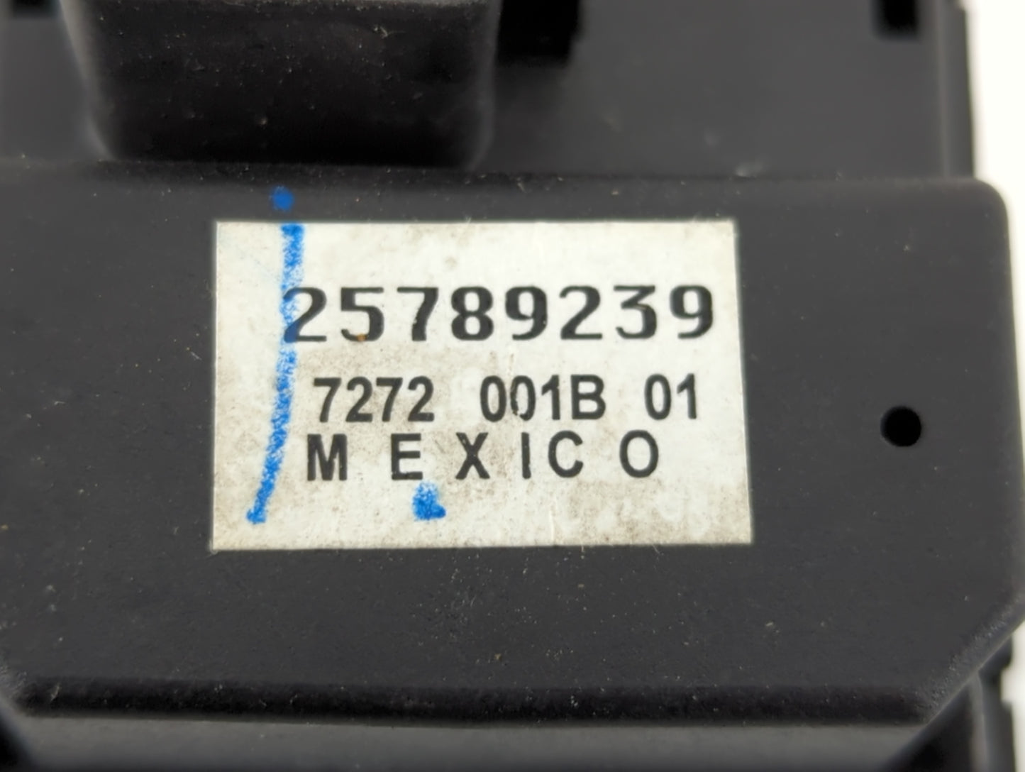 2007-2017 Gmc Acadia Master Power Window Switch Replacement Driver Side Left P/N:25789239 Fits OEM Used Auto Parts - Oemusedautoparts1.com