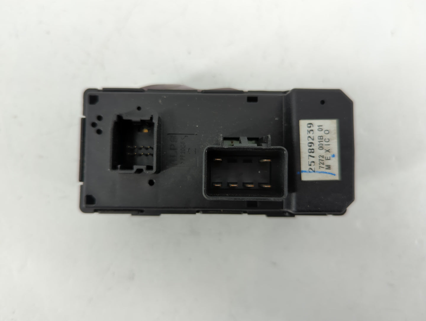 2007-2017 Gmc Acadia Master Power Window Switch Replacement Driver Side Left P/N:25789239 Fits OEM Used Auto Parts - Oemusedautoparts1.com