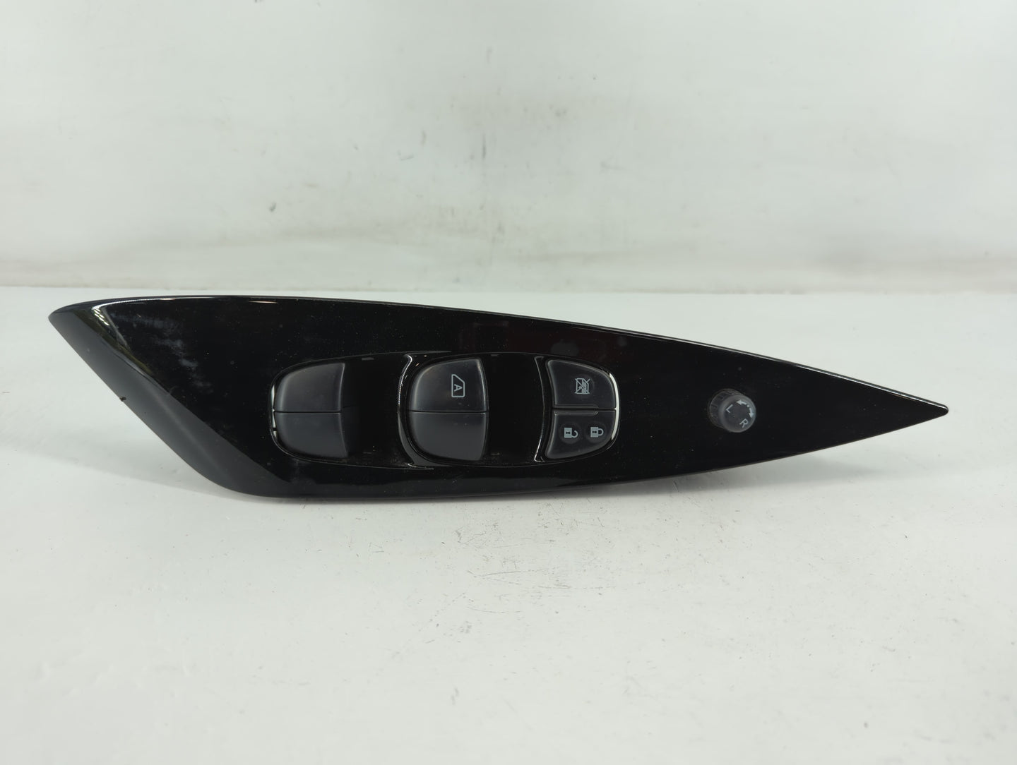 2018-2021 Nissan Leaf Master Power Window Switch Replacement Driver Side Left P/N:25401 5SA0A Fits Fits 2018 2019 2020 2021 OEM Used Auto Parts - Oemusedautoparts1.com