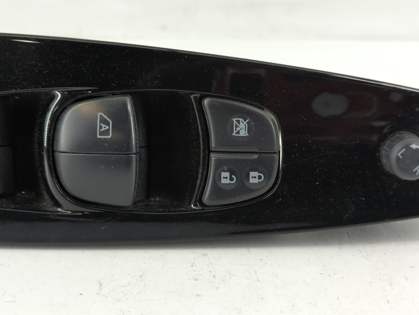 2018-2021 Nissan Leaf Master Power Window Switch Replacement Driver Side Left P/N:25401 5SA0A Fits Fits 2018 2019 2020 2021 OEM Used Auto Parts - Oemusedautoparts1.com