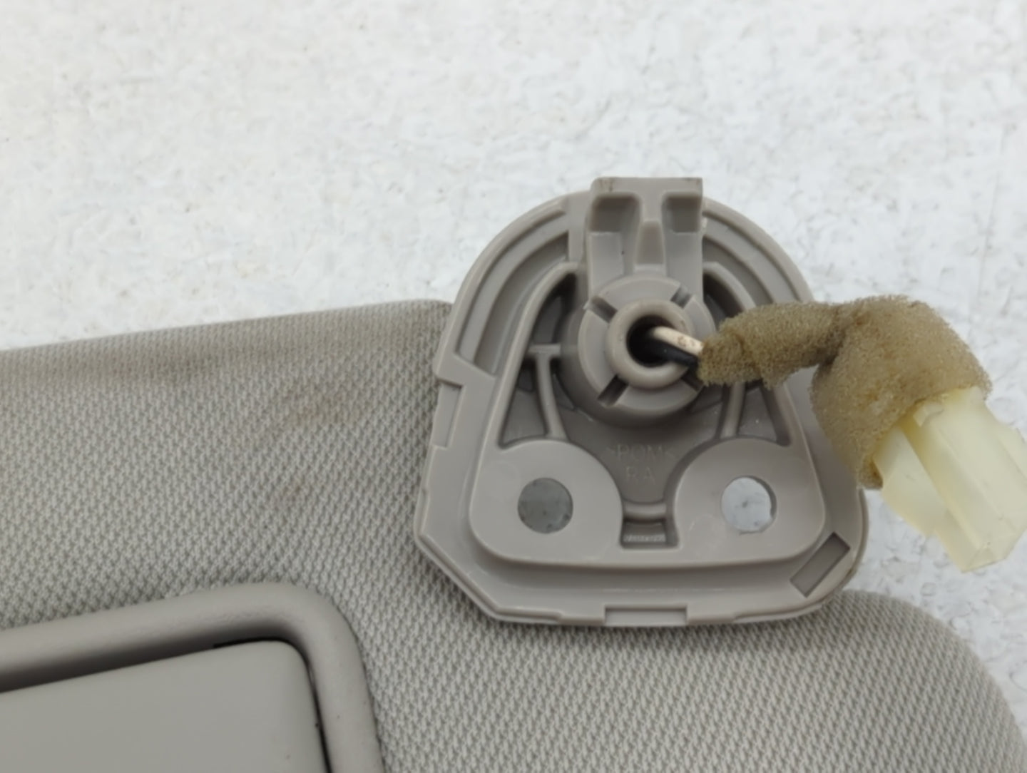 2014-2020 Infiniti Q50 Sun Visor Shade Replacement Passenger Right Mirror Fits Fits 2014 2015 2016 2017 2018 2019 2020 OEM Used Auto Parts - Oemusedautoparts1.com