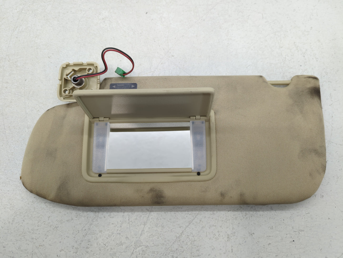 2013-2019 Lincoln Mkt Sun Visor Shade Replacement Driver Left Mirror Fits Fits 2010 2011 2012 2013 2014 2015 2016 2017 2018 2019 OEM Used Auto Parts - Oemusedautoparts1.com